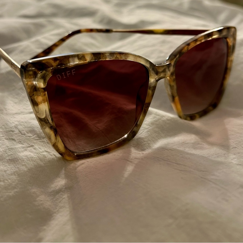 Diff Eyewear “Heidi” Sunglasses - image 2
